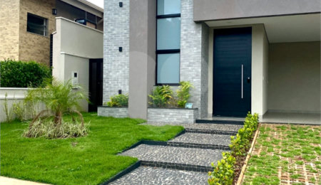 Casa à venda com 3 suítes no condomínio Portal das Tipuanas, Araraquara - SP