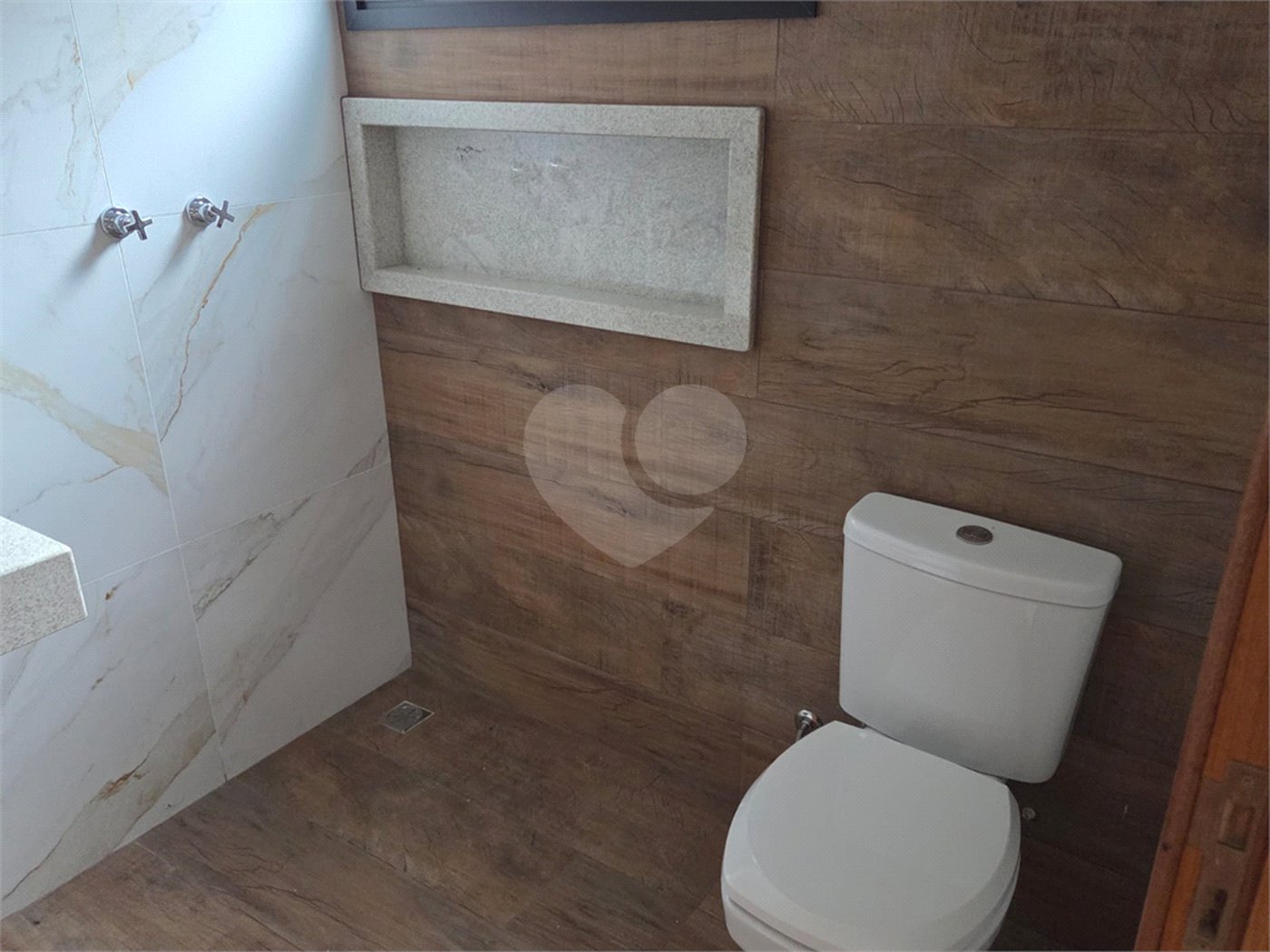 Casa à venda com 4 suítes em Loteamento Residencial Boa Vista, Atibaia, SP