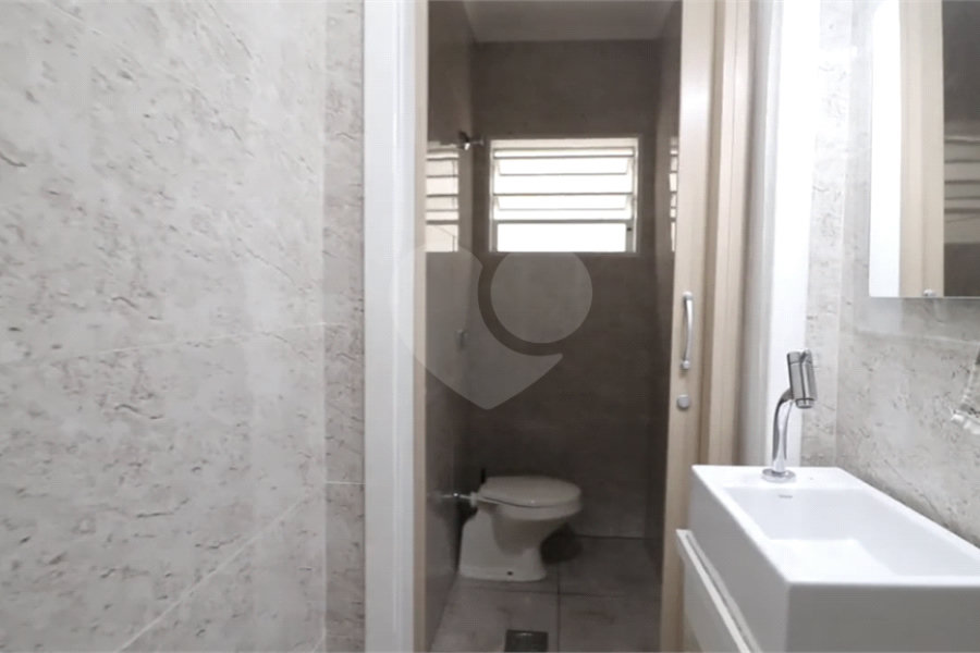 Sobrado à venda com 4 quartos em Vila Guilherme, São Paulo, SP