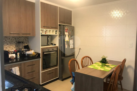 Sobrado à venda com 2 quartos em Santana, São Paulo, SP