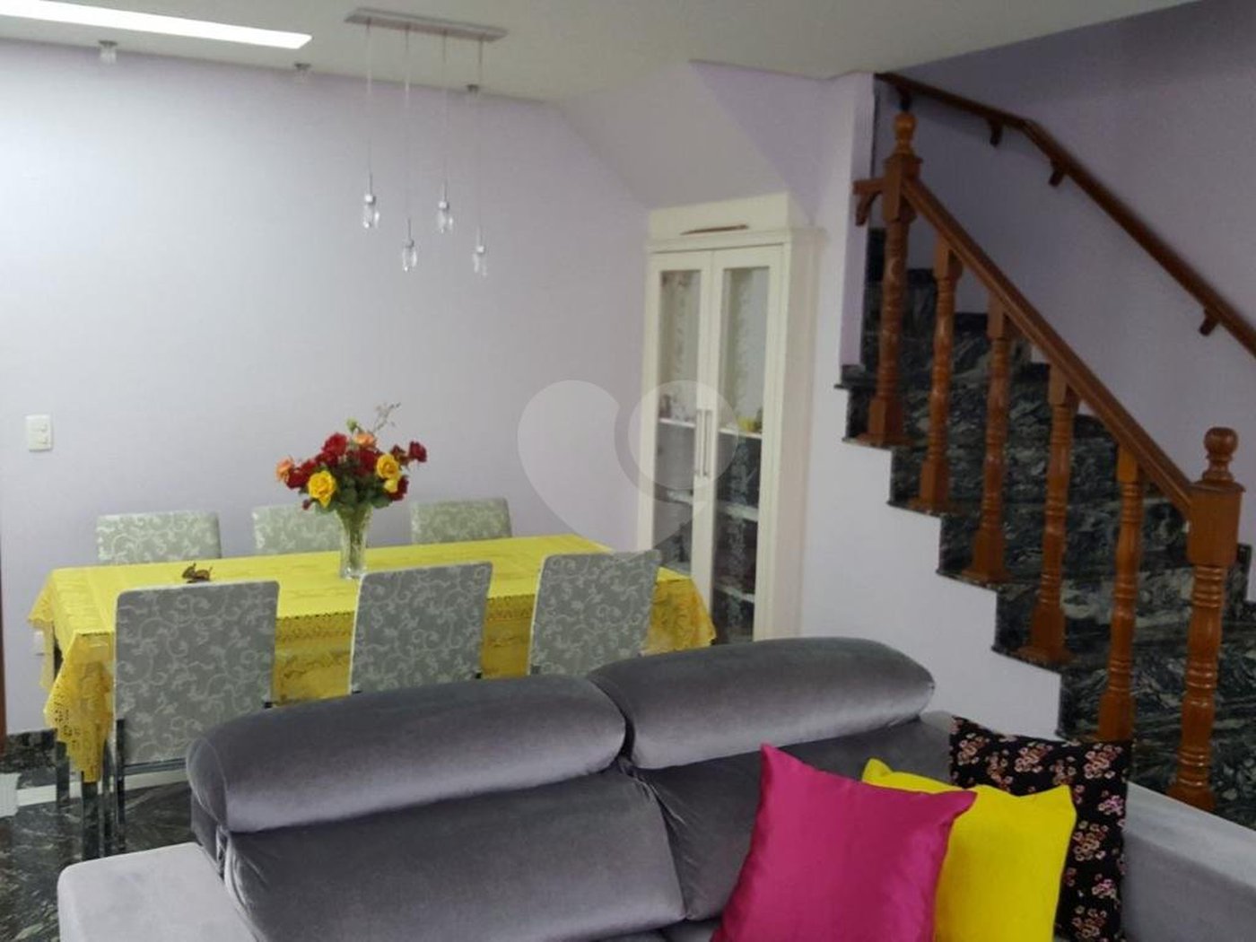 Casa à venda com 3 suítes no condomínio Village, São Paulo - SP