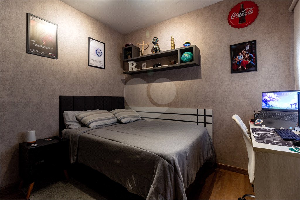 Apartamento à venda com 3 suítes em Parque Reboucas, São Paulo, SP