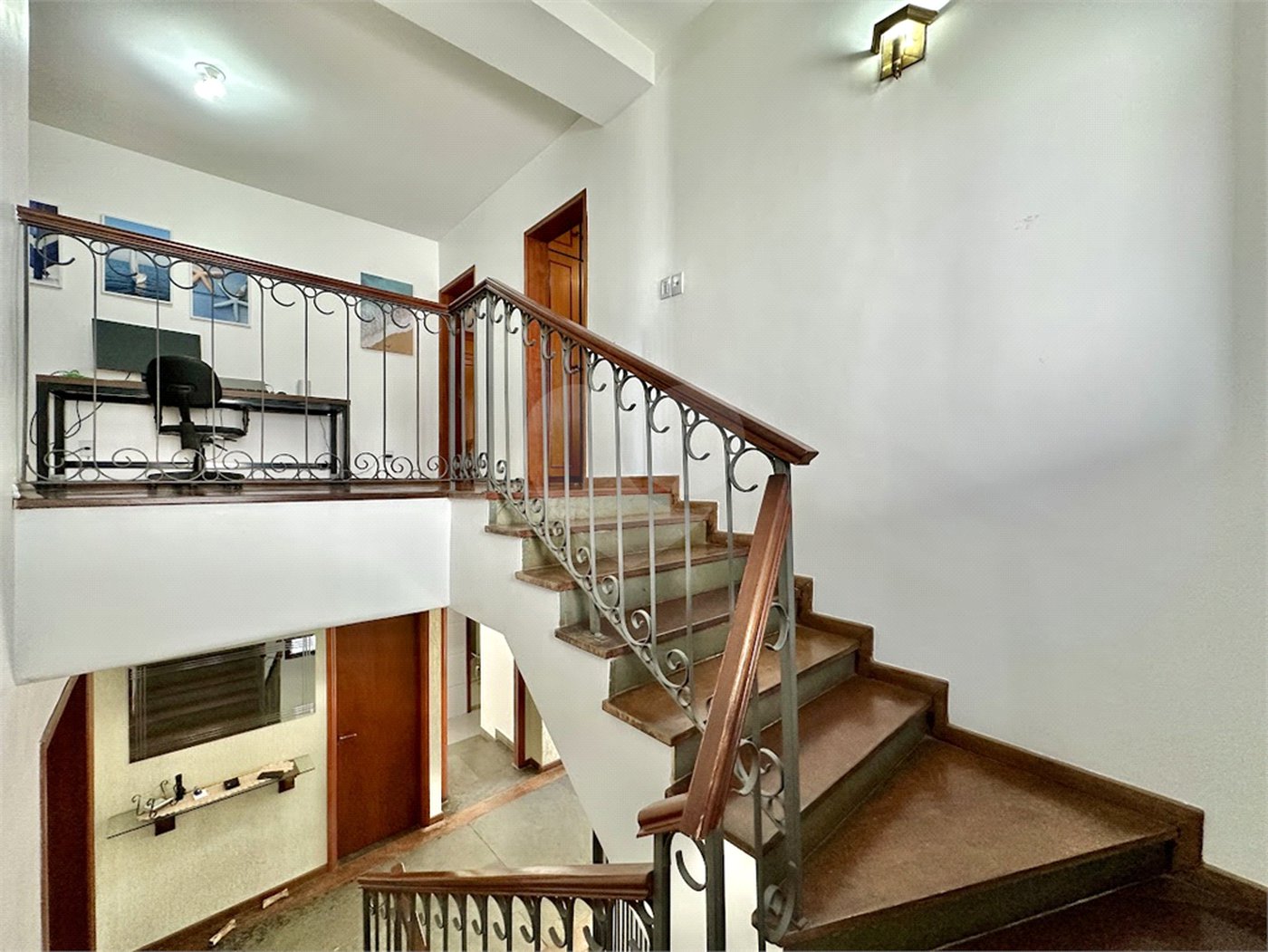 Casa à venda com 5 quartos, sendo 4 suítes, em Parque dos Príncipes, São Paulo, SP