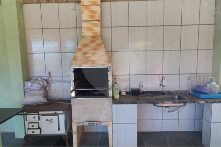 Chácara à venda com 3 quartos, sendo 1 suíte, no Centro, Nazaré Paulista, SP