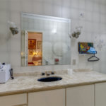 Casa Térrea à venda com 4 quartos, sendo 3 suítes, em Interlagos, São Paulo, SP