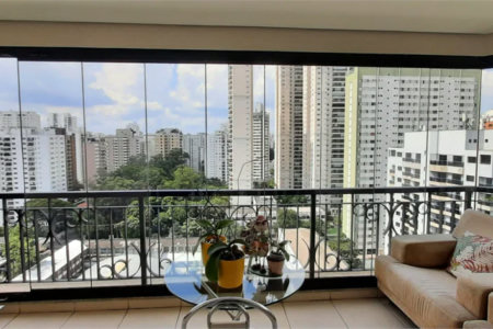 Apartamento à venda com 4 quartos, sendo 3 suítes,  em Cidade Monções, São Paulo, SP