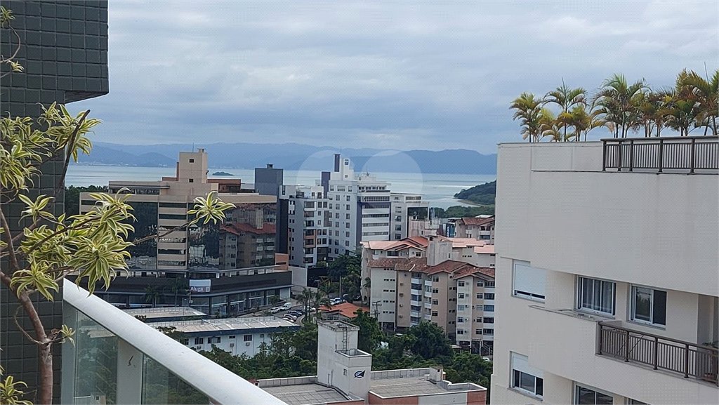 Apartamento à venda ou para alugar com 2 suítes em Itacorubi, Florianópolis, SC