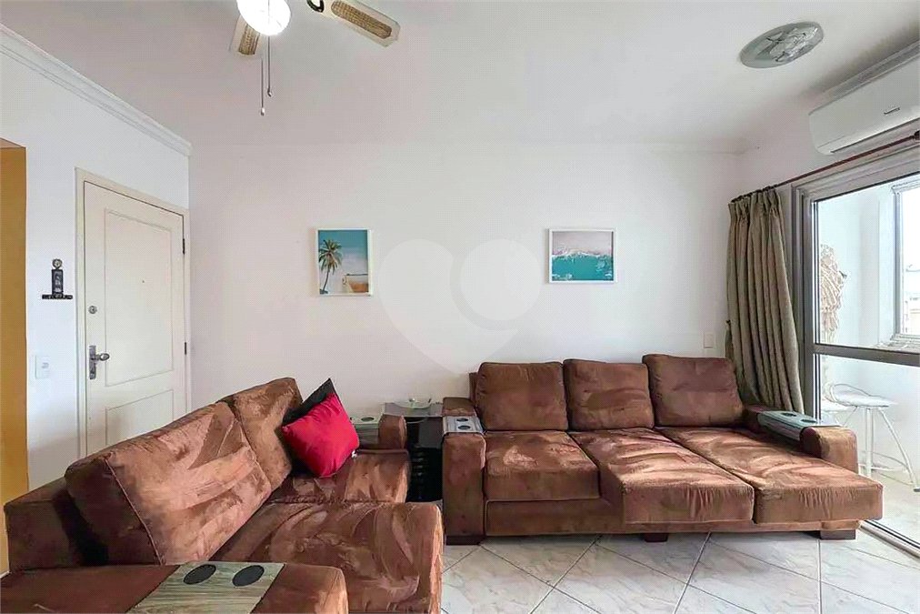 Apartamento à venda com 2 quartos em Pitangueiras, Guarujá, SP
