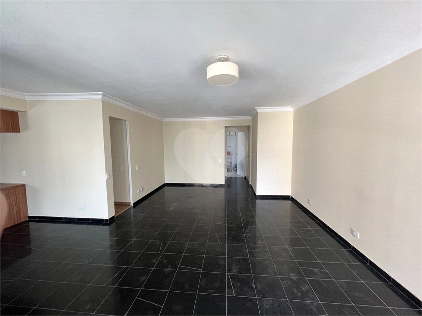 Apartamento à venda ou para alugar com 2 quartos, sendo 1 suíte,  em Itaim Bibi, São Paulo, SP