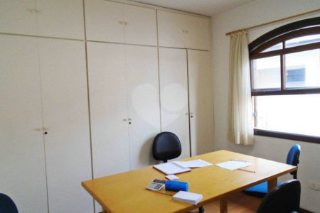 Sobrado à venda com 3 quartos, sendo 1 suíte, em Chácara Santo Antônio, São Paulo, SP