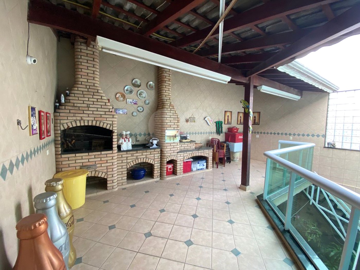 Sobrado à venda com 4 quartos, sendo 1 suíte, em Tremembé, São Paulo, SP