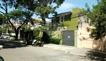 Casa à venda com 4 quartos em Jardim Paineiras, São Paulo, SP