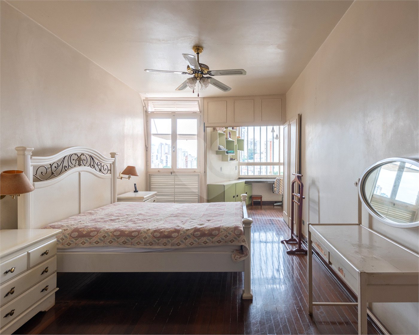 Casa Térrea à venda com 7 quartos, sendo 1 suíte, em Santana, São Paulo, SP