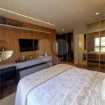 Apartamento à venda com 4 suítes em Vila Embaré, Valinhos, SP