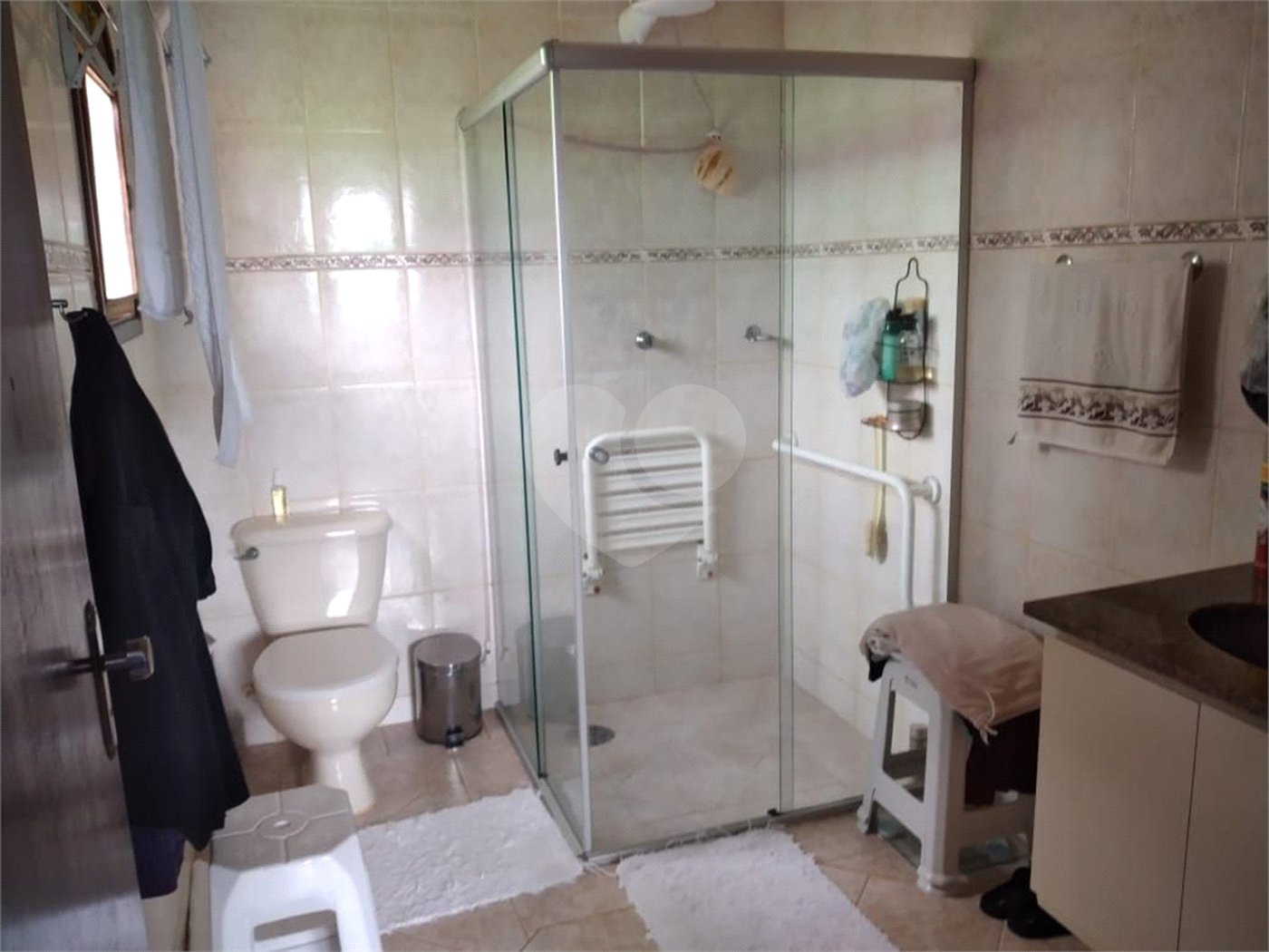 Chácara à venda com 4 quartos, sendo 3 suítes, em Ibiúna, Ibiúna, SP