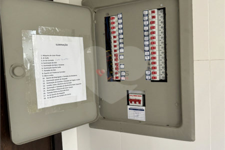Apartamento à venda com 4 quartos, sendo 1 suíte, em Tijuca, Rio de Janeiro, RJ