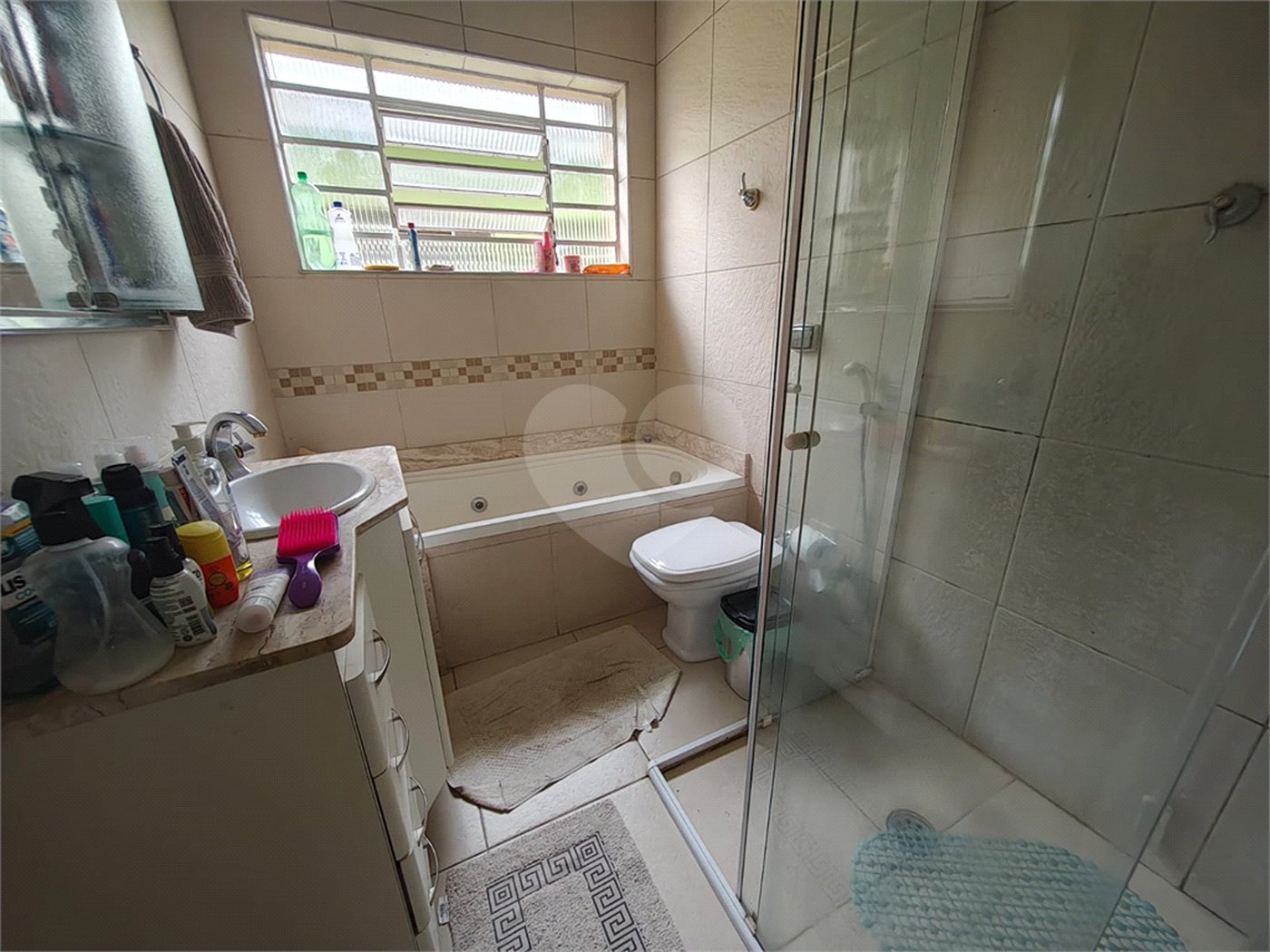 Sobrado à venda com 3 quartos, sendo 1 suíte,  em Tremembé, São Paulo, SP
