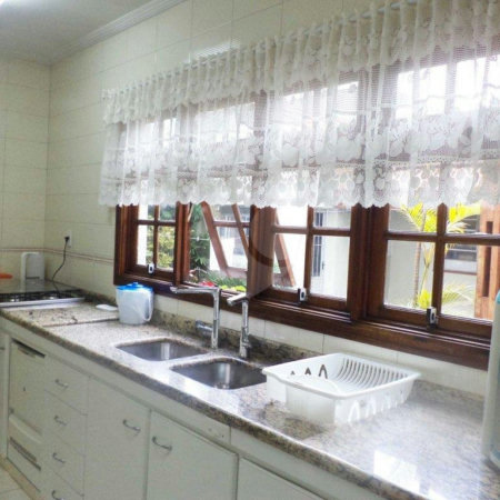 Sobrado à venda com 3 quartos, sendo 1 suíte, em Campo Belo, São Paulo, SP