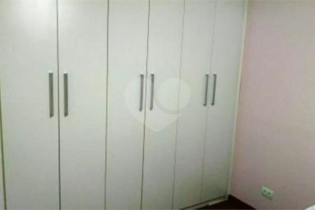 Casa à venda com 3 quartos, sendo 1 suíte, no condomínio Residencial Água Fria, São Paulo - SP