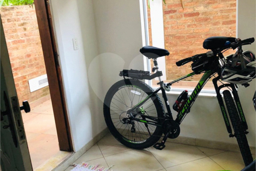 Casa Térrea à venda com 4 quartos, sendo 1 suíte, em Roseira, Mairiporã, SP