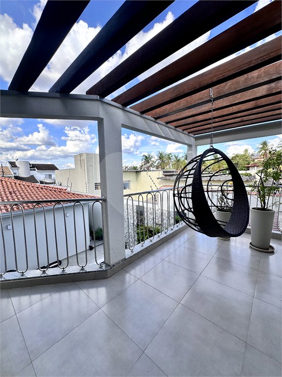 Sobrado à venda com 4 suítes em Jardim Shangri-lá, Cuiabá, MT