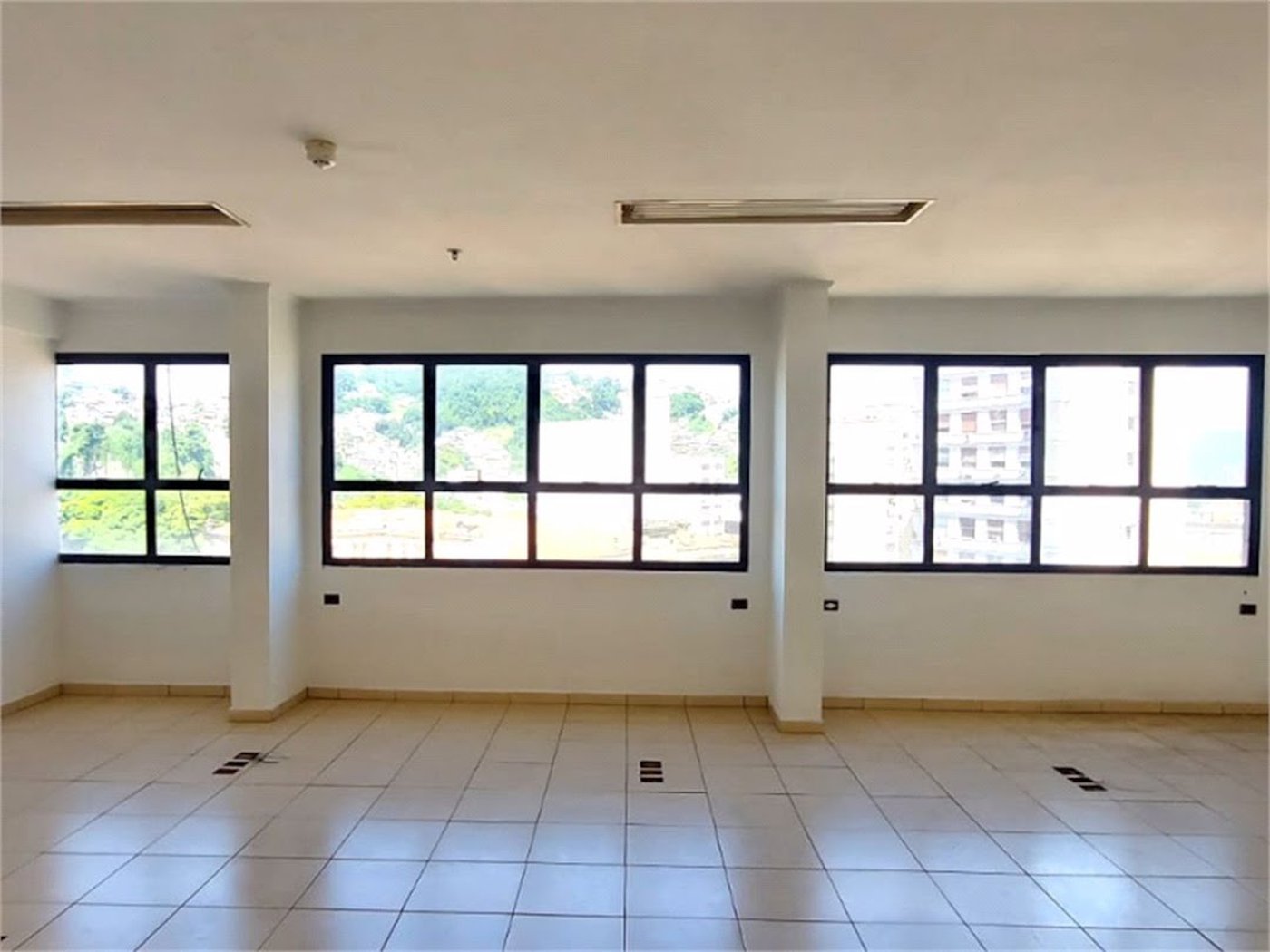 Sala Comercial para venda e locação, Centro, Santos - SA0054.