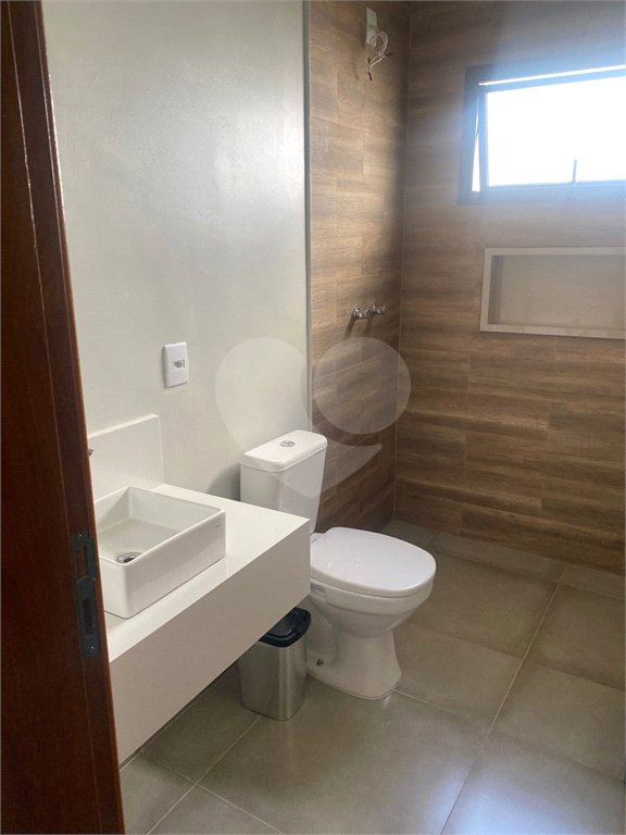Casa à venda com 4 suítes no condomínio Village Saint Charbel, Araçoiaba da Serra - SP
