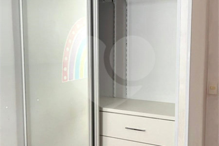 Apartamento à venda com 3 quartos em Cidade Líder, São Paulo, SP