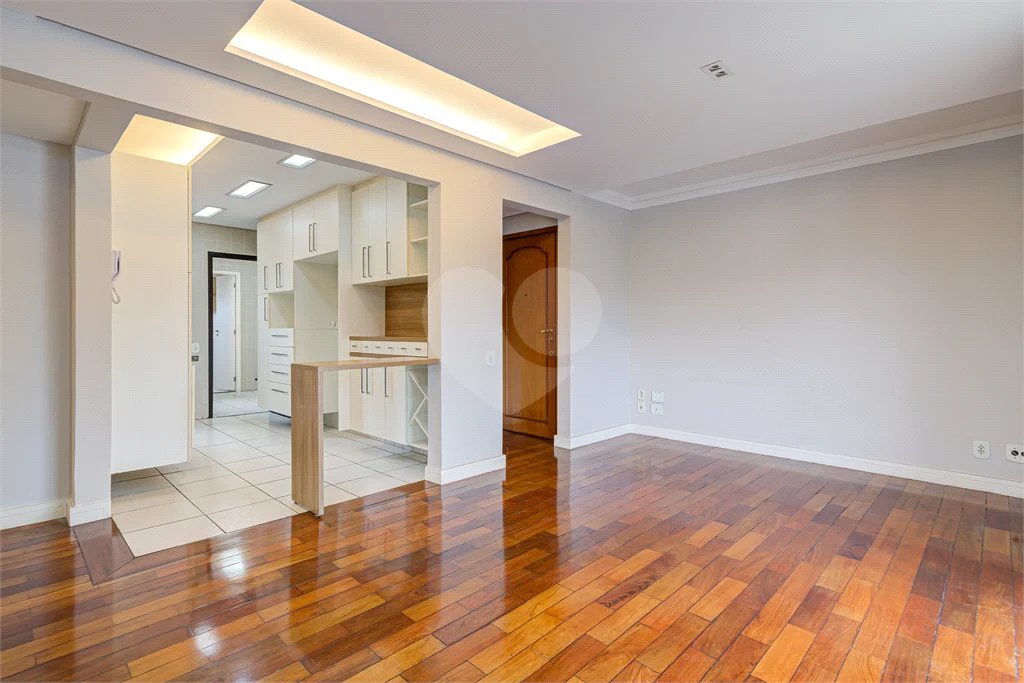 Apartamento para alugar com 3 quartos, sendo 1 suíte, em Chácara Santo Antônio, São Paulo, SP
