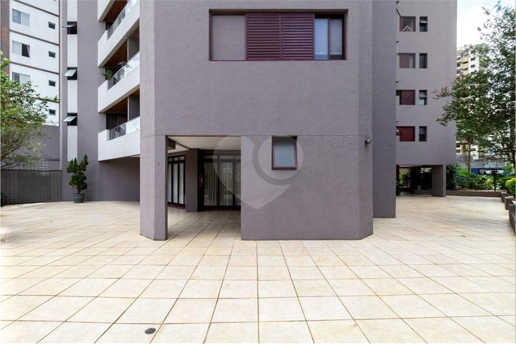 Apartamento à venda com 3 quartos, sendo 1 suíte, em Vila Hamburguesa, São Paulo, SP