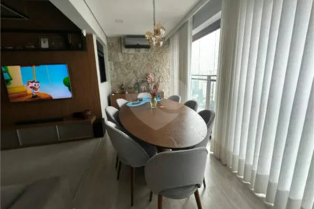 Apartamento à venda com 3 suítes em Campo Belo, São Paulo, SP