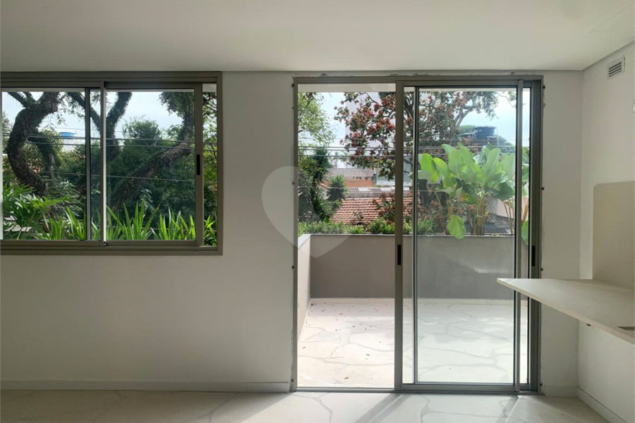 Apartamento à venda com 2 suítes em Alto de Pinheiros, São Paulo, SP