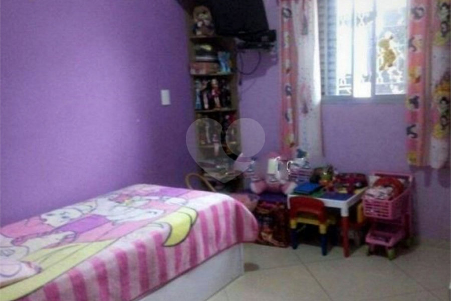 Sobrado à venda com 4 quartos, sendo 1 suíte,  em Tremembé, São Paulo, SP