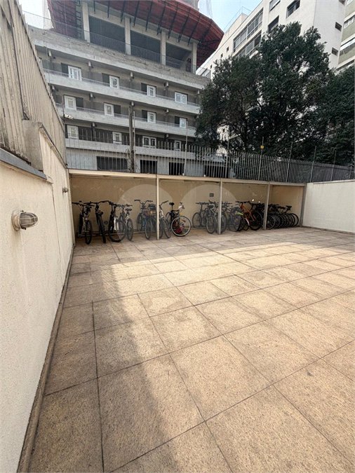 Apartamento à venda com 3 quartos, sendo 1 suíte, em Pinheiros, São Paulo, SP