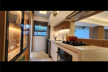Apartamento à venda com 3 quartos, sendo 1 suíte, em Vila Mariana, São Paulo, SP
