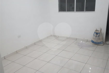 Casa à venda com 2 quartos, sendo 1 suíte,  em Vila Eugênia, Mogi das Cruzes, SP