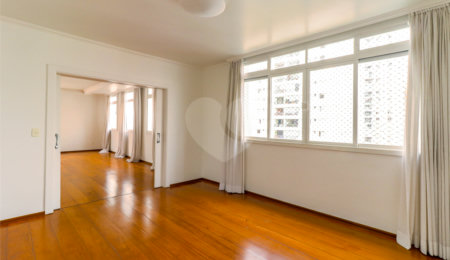 Apartamento à venda com 4 quartos, sendo 1 suíte, em Jardim Paulista, São Paulo, SP