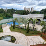 Condomínio de casas de alto padrão em estilo Neoclássico Francês
