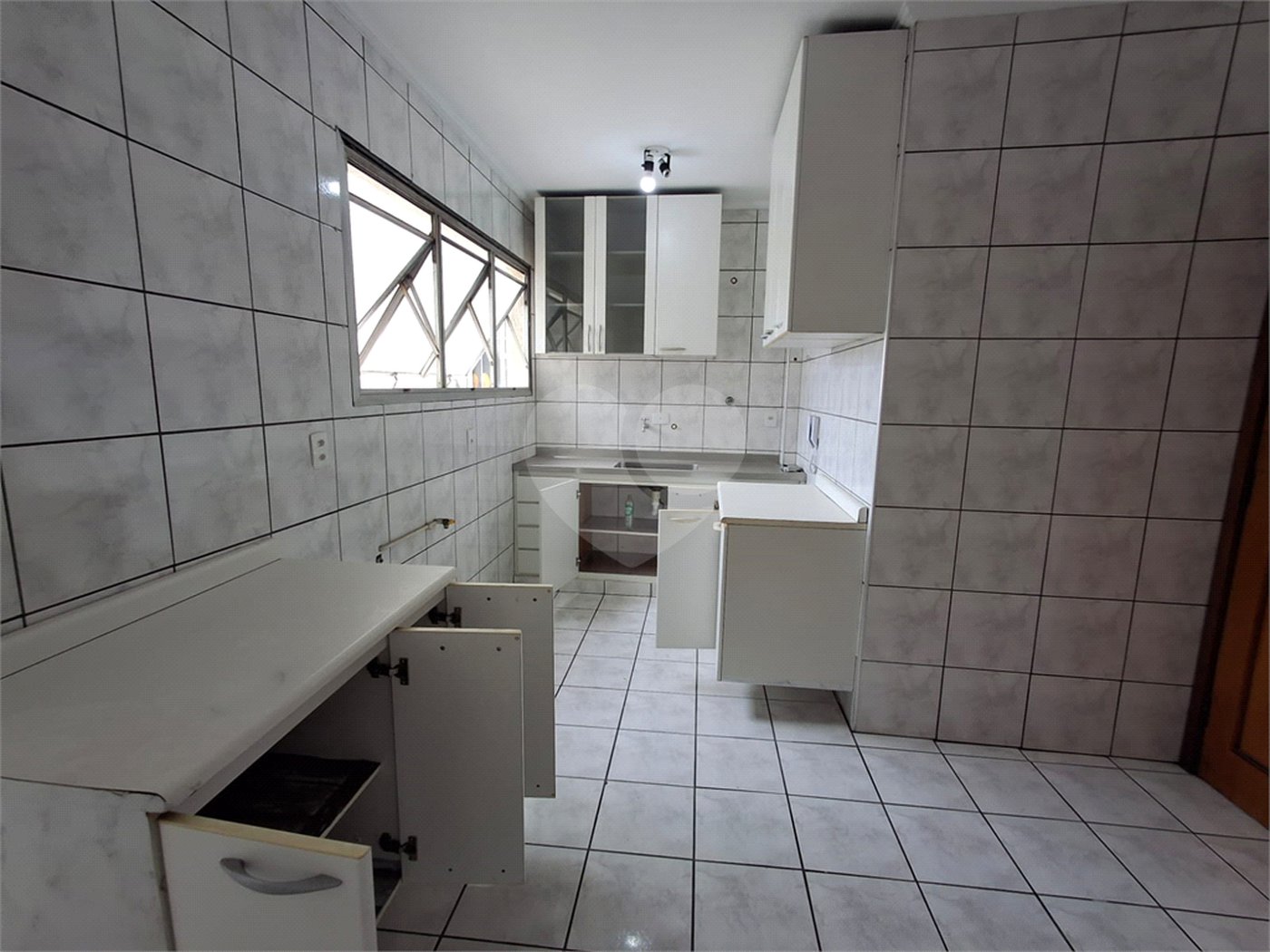 Apartamento a venda na Vila Clementino com dois dormitórios