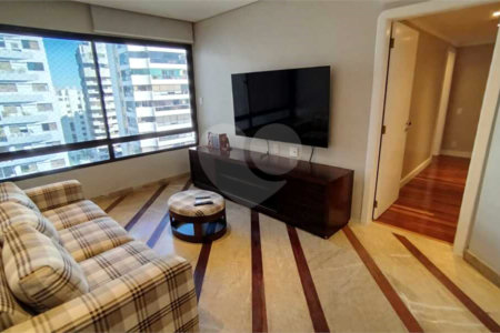 Duplex para alugar com 3 suítes em Real Parque, São Paulo, SP