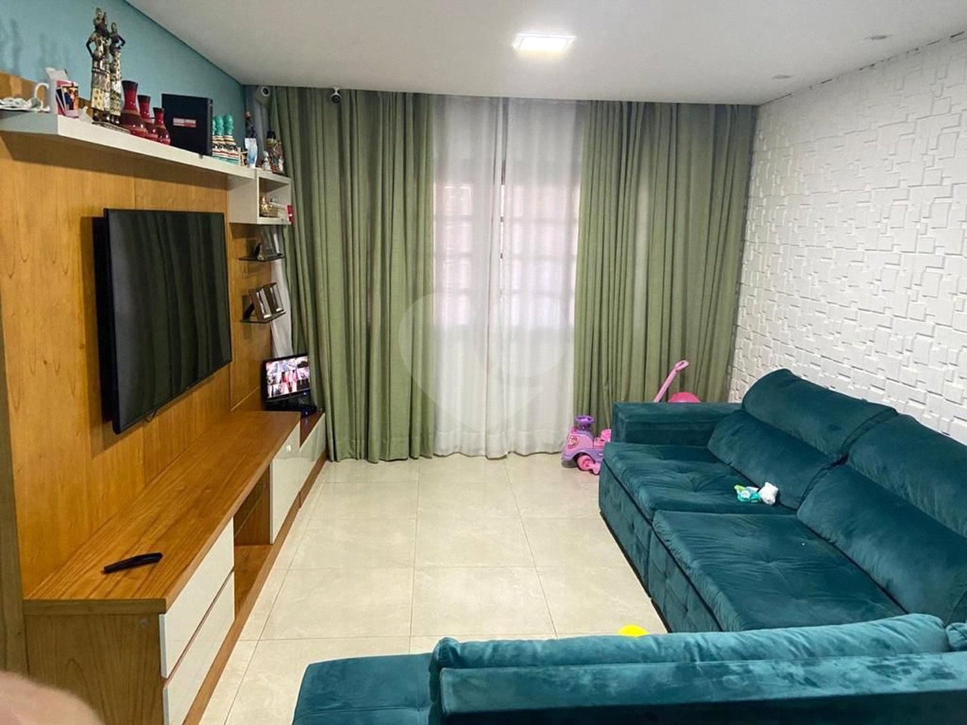 Sobrado à venda com 3 suítes em Jardim Celeste, São Paulo, SP