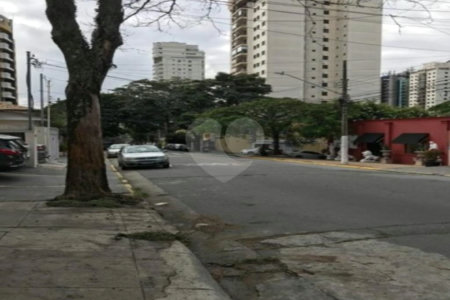 Terreno à venda em Vila Progredior, São Paulo, SP