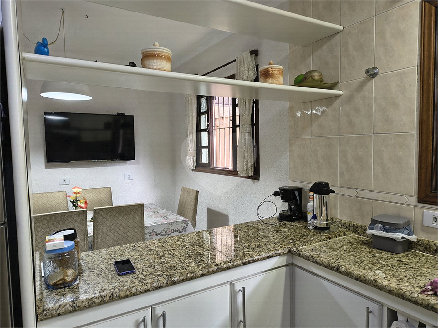 Sobrado à venda com 3 quartos, sendo 1 suíte, em Tremembé, São Paulo, SP