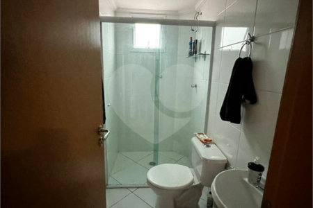Apartamento à venda com 3 quartos, sendo 1 suíte, em Vila Nossa Senhora das Vitórias, Mauá, SP