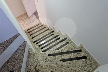 Sobrado à venda com 3 quartos, sendo 2 suítes, em Jardim Rossignatti, Indaiatuba, SP