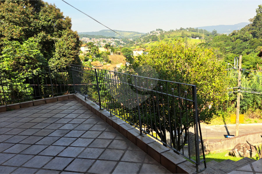 Casa à venda com 3 quartos, sendo 1 suíte, em Serra da Cantareira, Mairiporã, SP