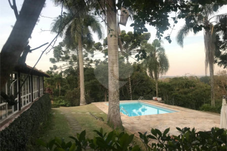 Chácara à venda com 3 quartos, sendo 1 suíte,  em Recanto Flora (mailasqui), São Roque, SP