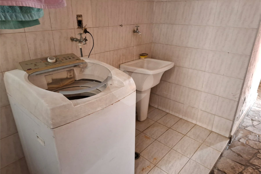 Casa à venda com 4 quartos, sendo 3 suítes, em Jardim São Bento, São Paulo, SP