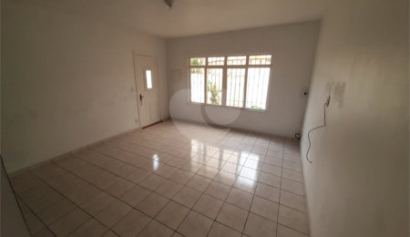 Sobrado à venda com 2 quartos em Vila Perreli, Poá, SP