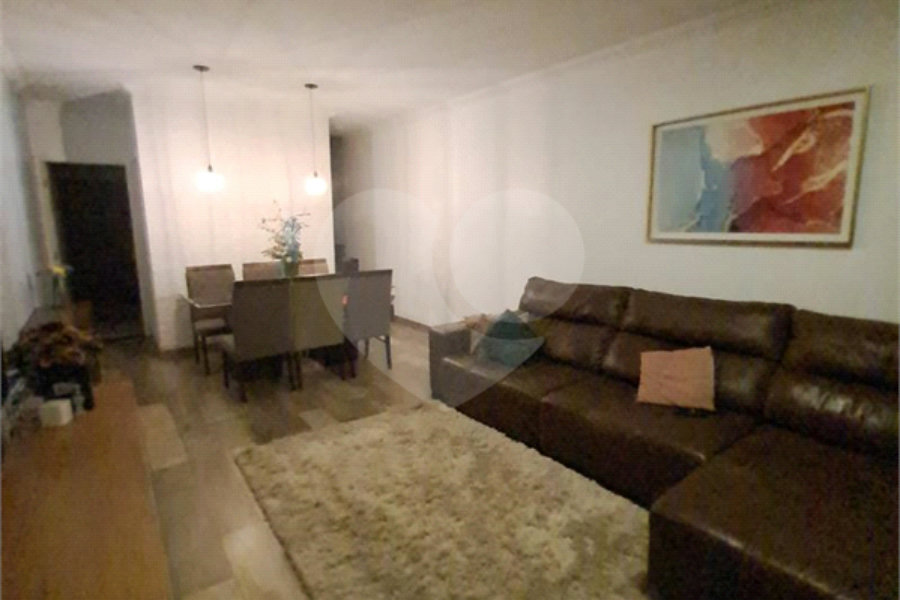 Sobrado à venda com 3 quartos, sendo 1 suíte,  em Vila Gustavo, São Paulo, SP